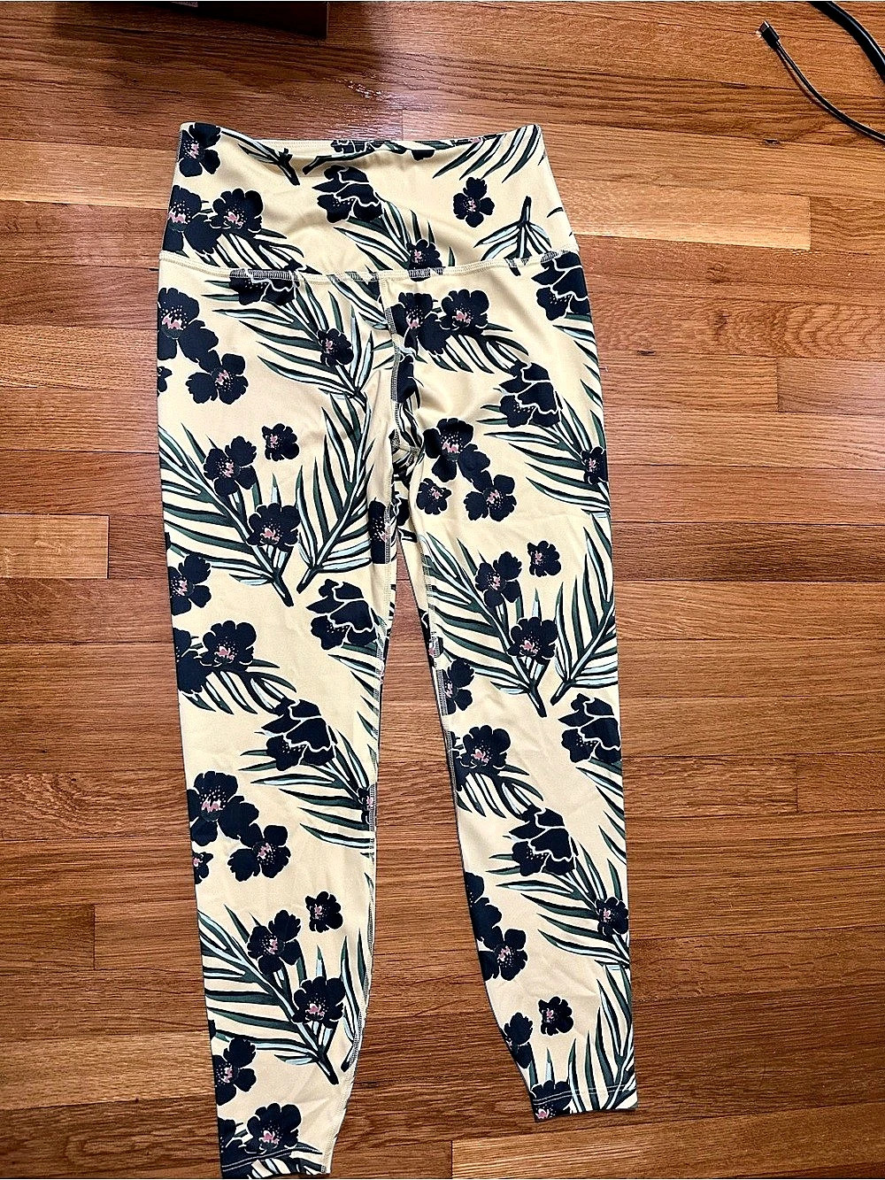 Beyond Yoga Olympus Sunrise Floral High Rise Yellow Leggings Womens Size XL